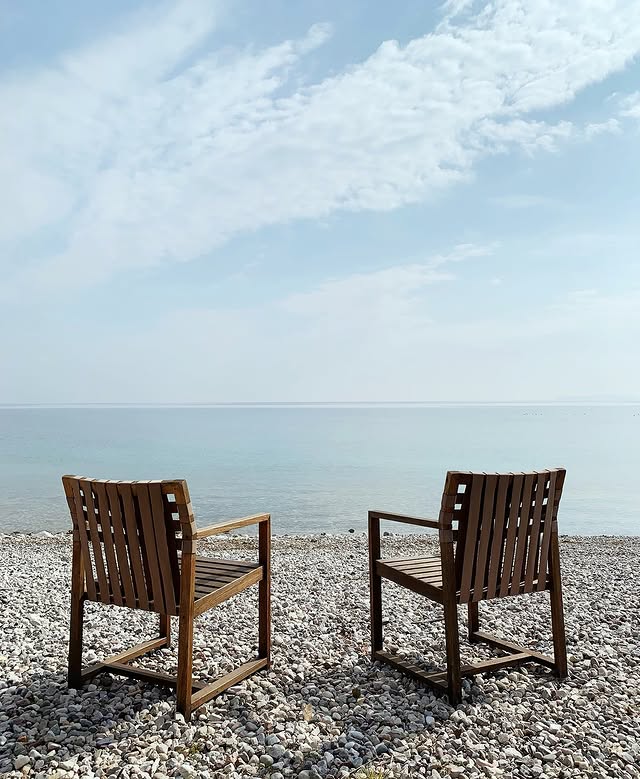 La spiaggia di ciottoli del Porto di Dusano